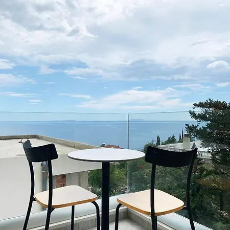 Vila 8 Himarë
